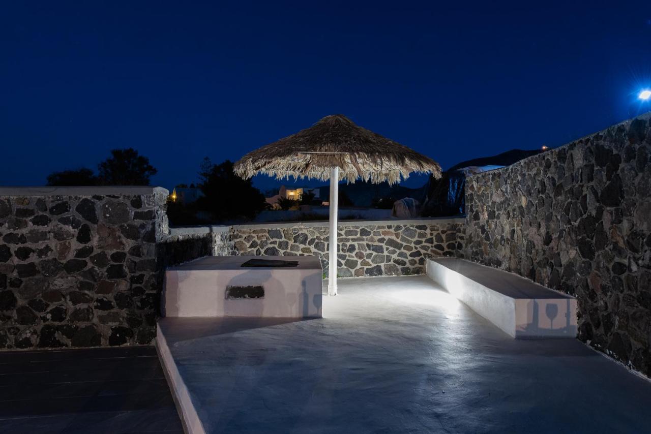 Golden Sunrise In Santorini 公寓式飯店