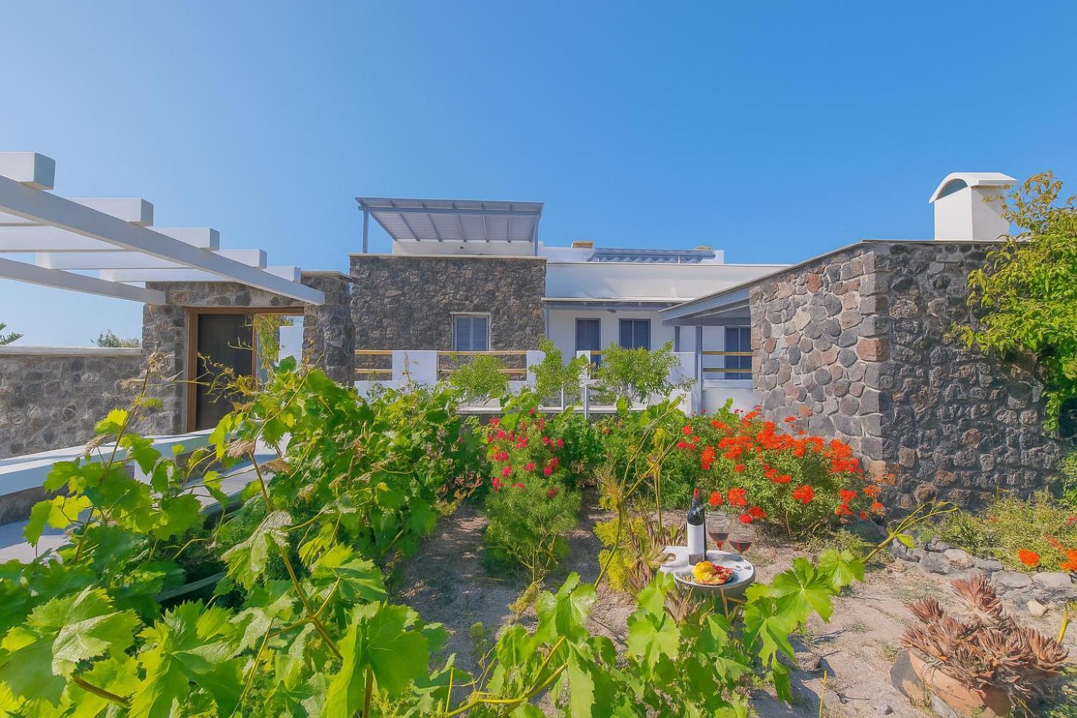 Golden Sunrise In Santorini 公寓式飯店 3*